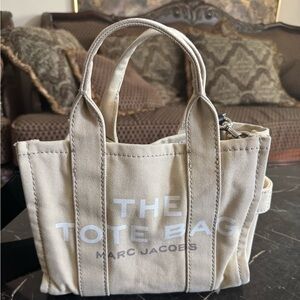 Marc Jacobs The Tote Bag